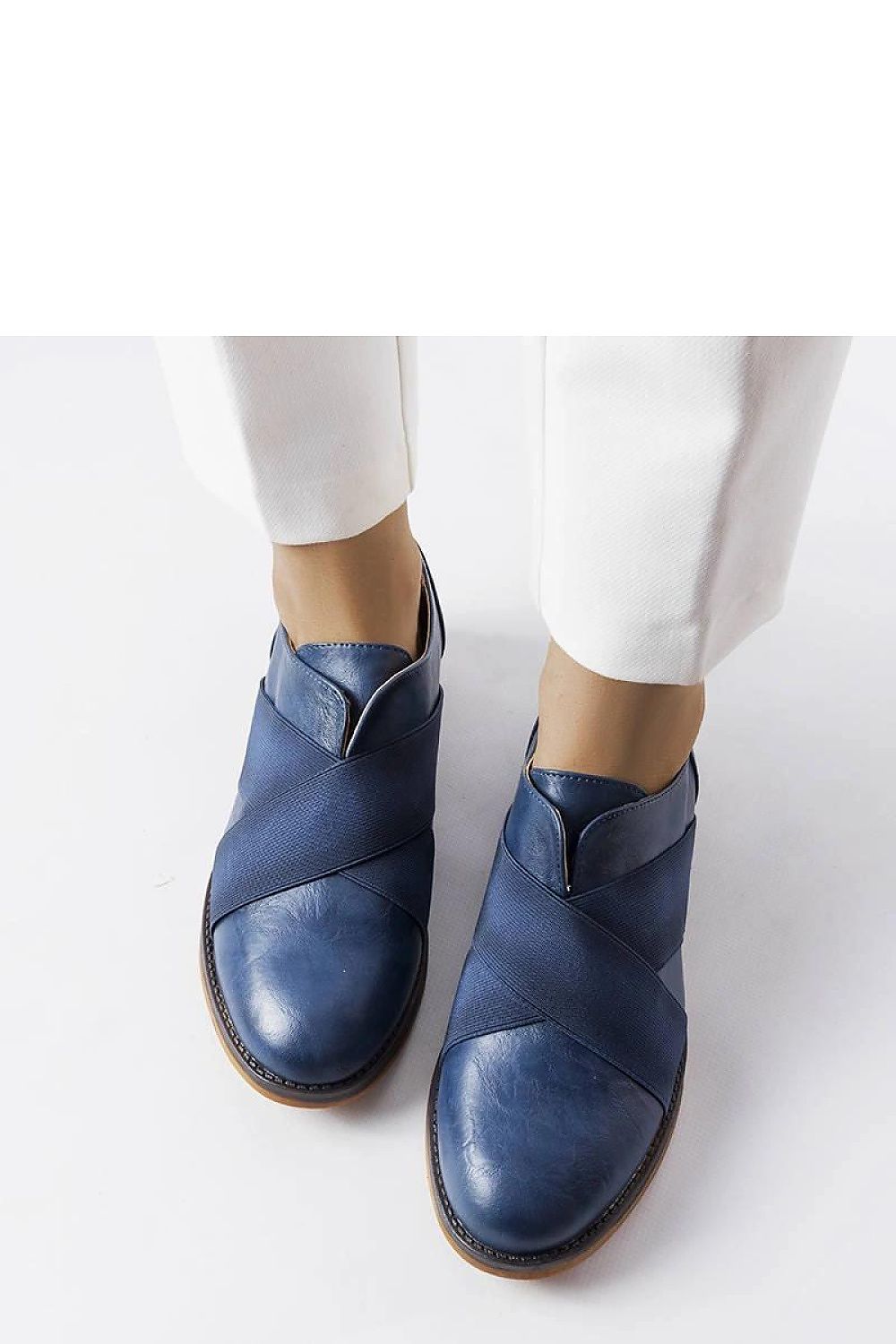 Half shoes model 207053 Solea