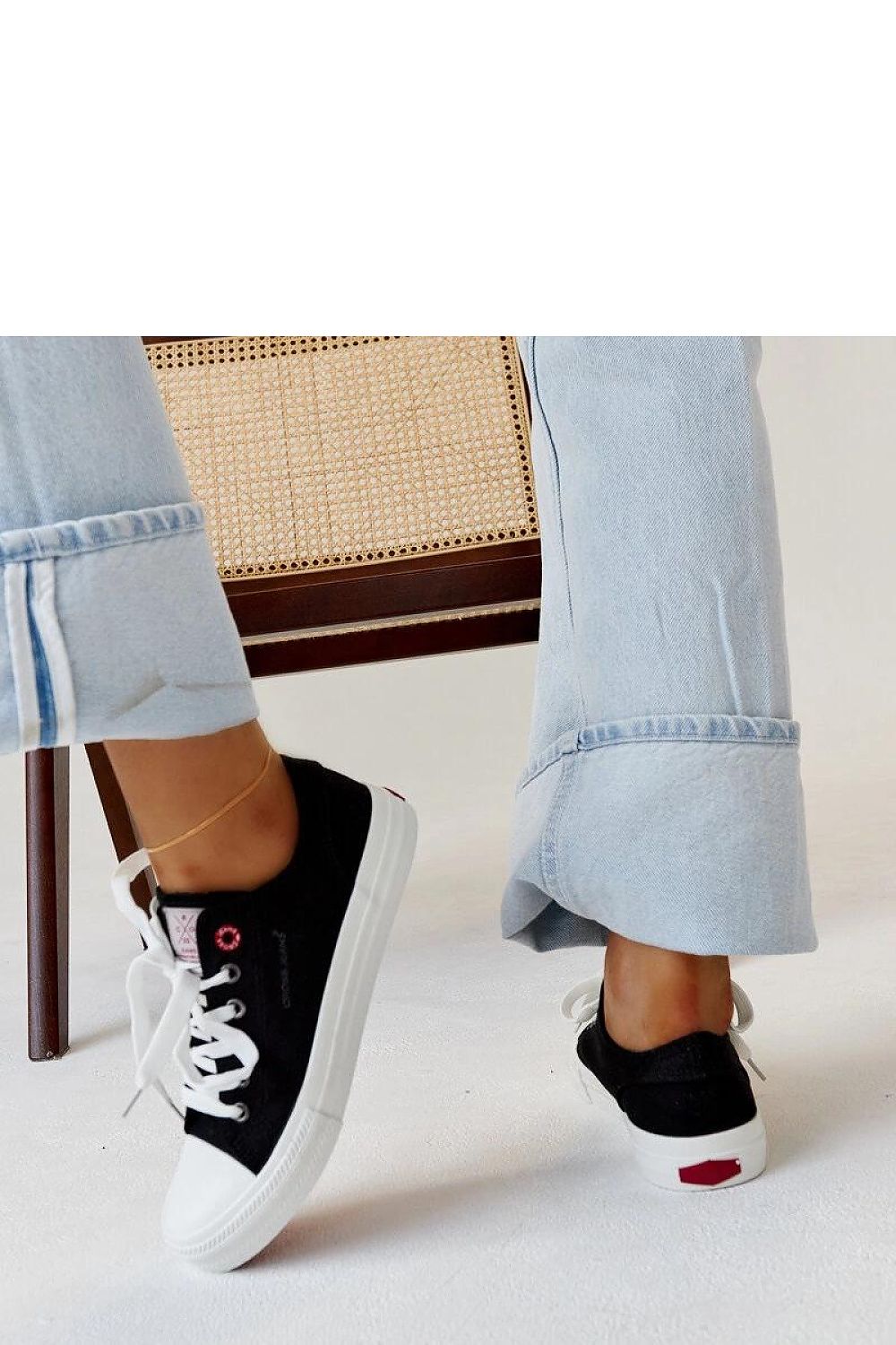 Sneakers model 207362 Solea