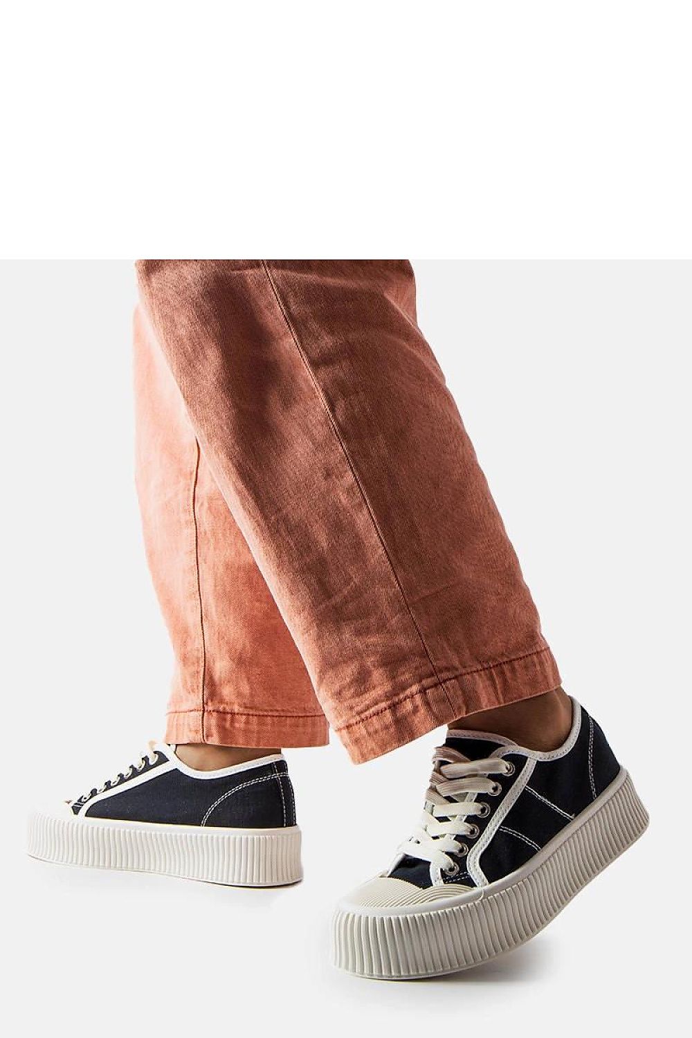 Sneakers model 207841 Solea