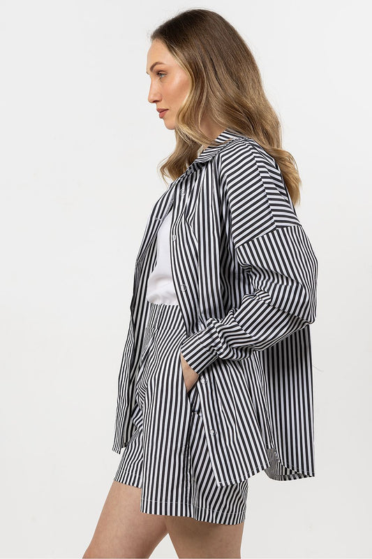 Shorts model 212202 awama