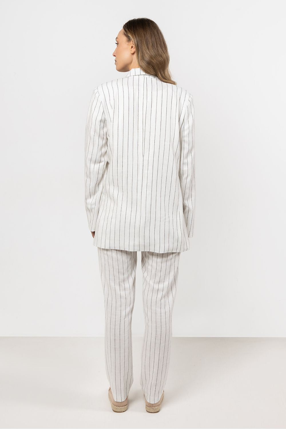 Women trousers model 212251 awama