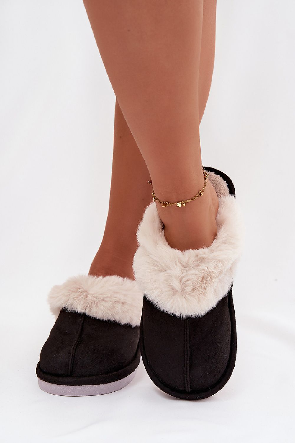 Slippers model 221514 Step in style