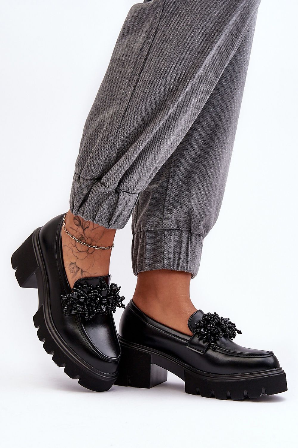  Heeled low shoes model 188511 Step in style 