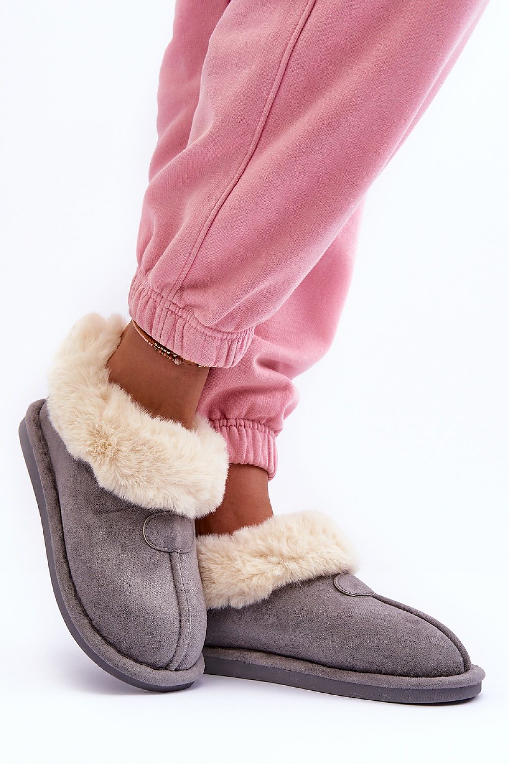  Slippers model 188683 Step in style 