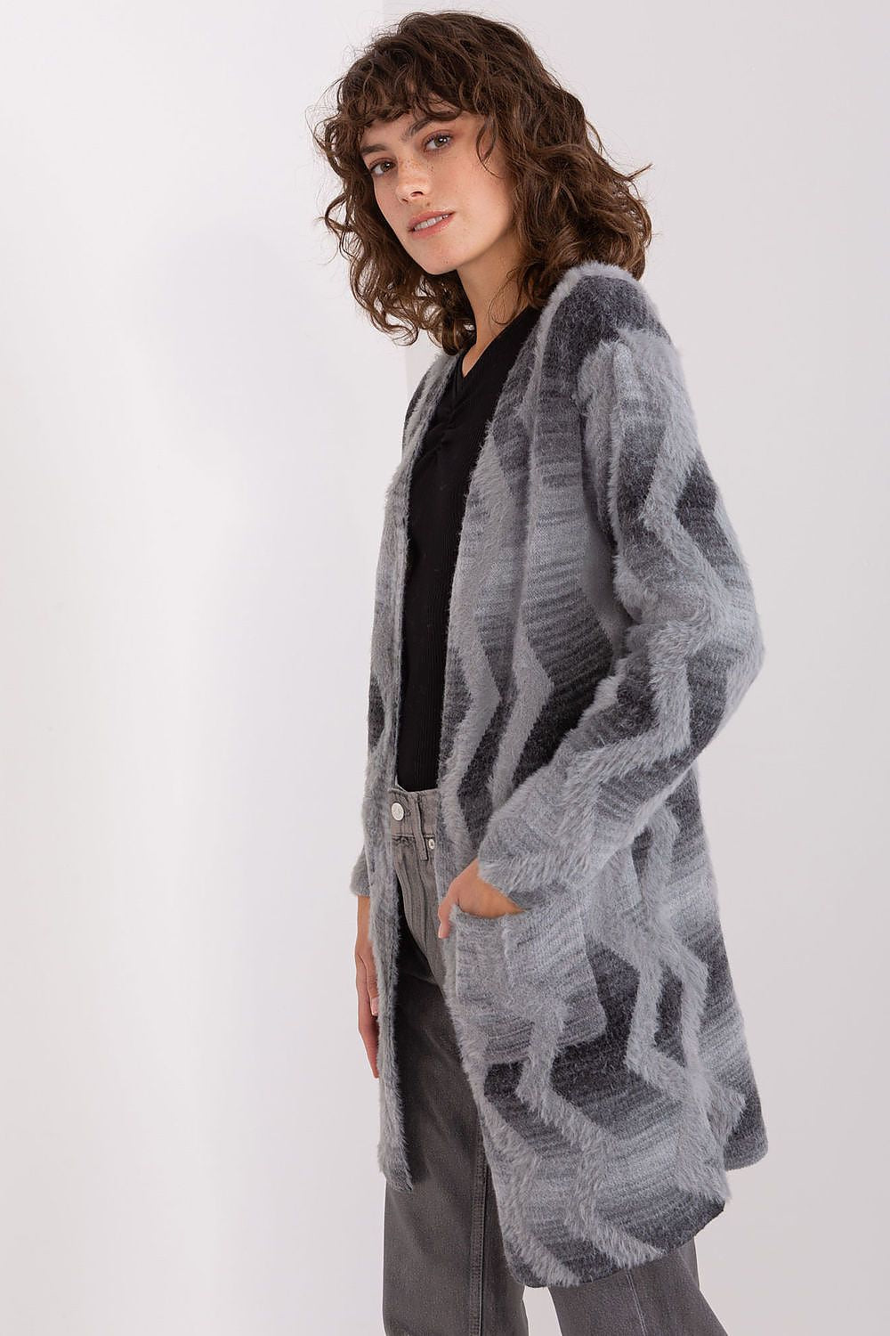  Cardigan model 188854 AT 