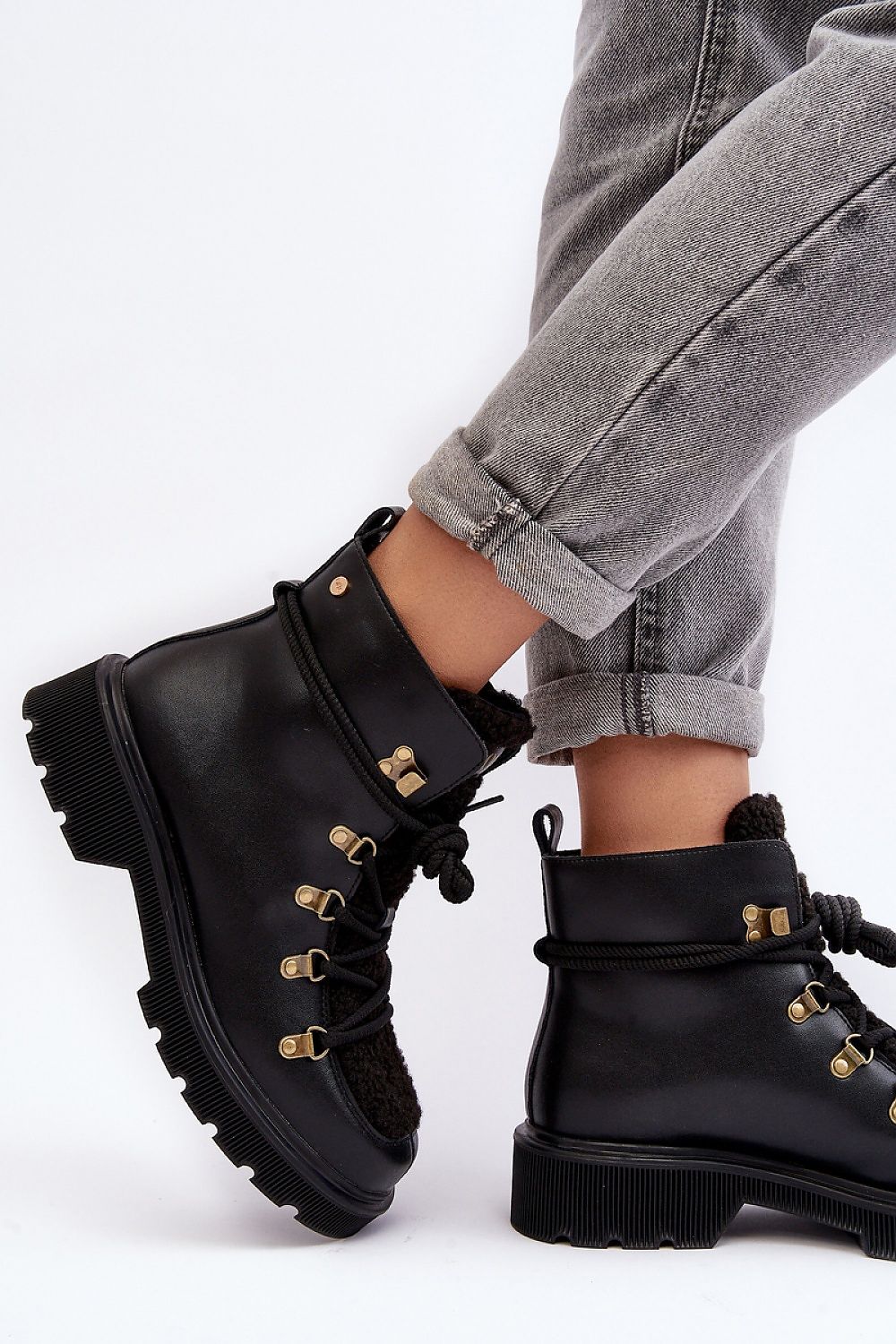  Trapper shoes model 190716 Step in style 