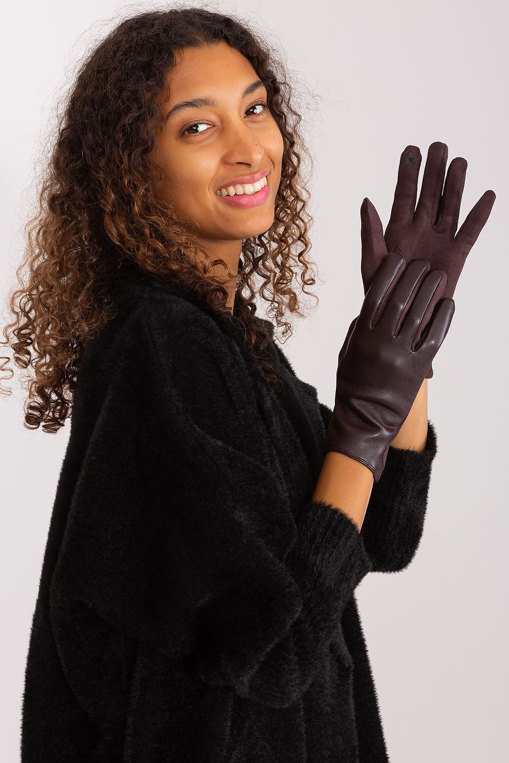  Gloves model 191083 AT 