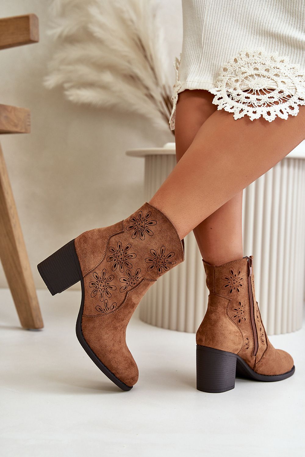  Heel boots model 199068 Step in style 