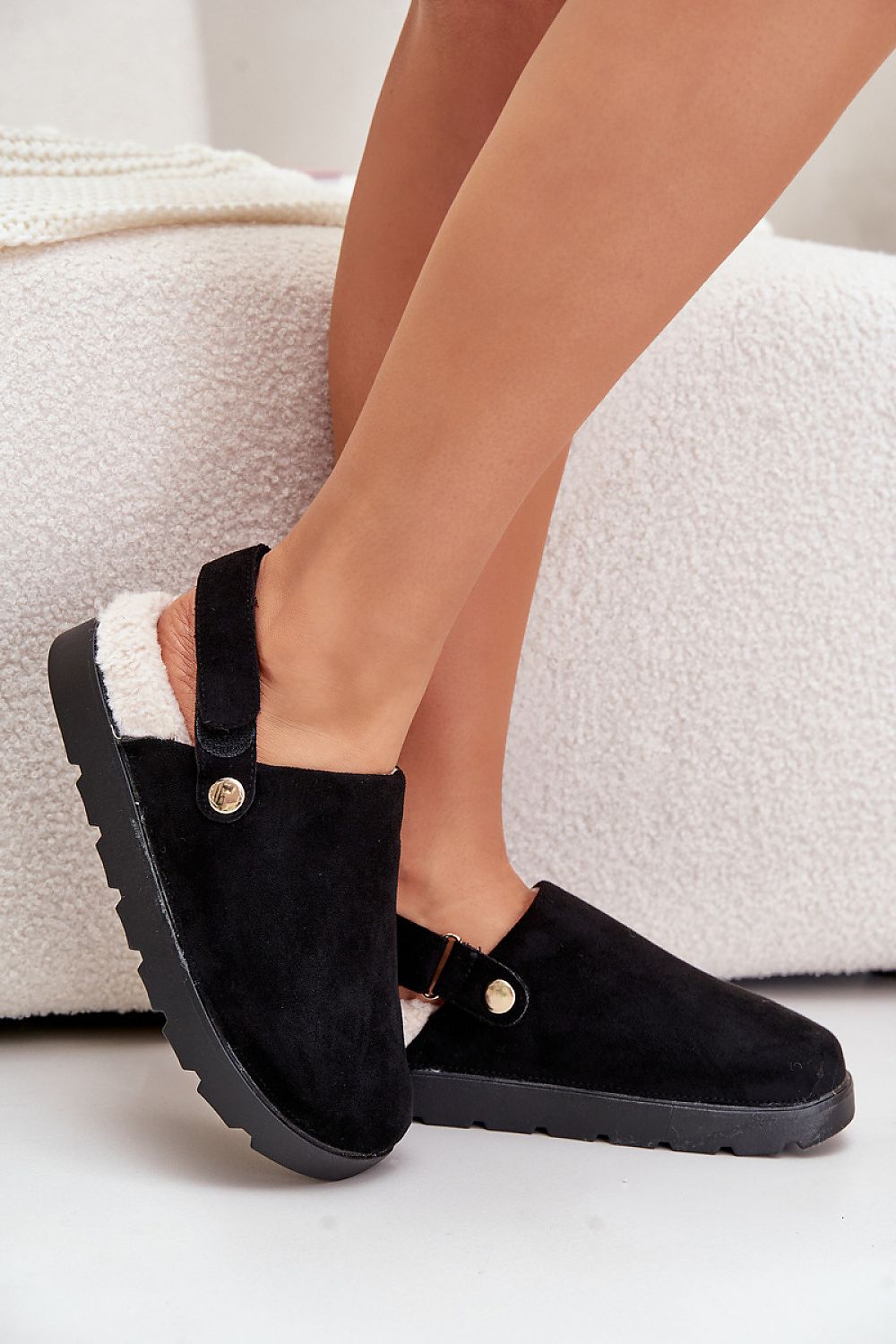  Slippers model 203605 Step in style 