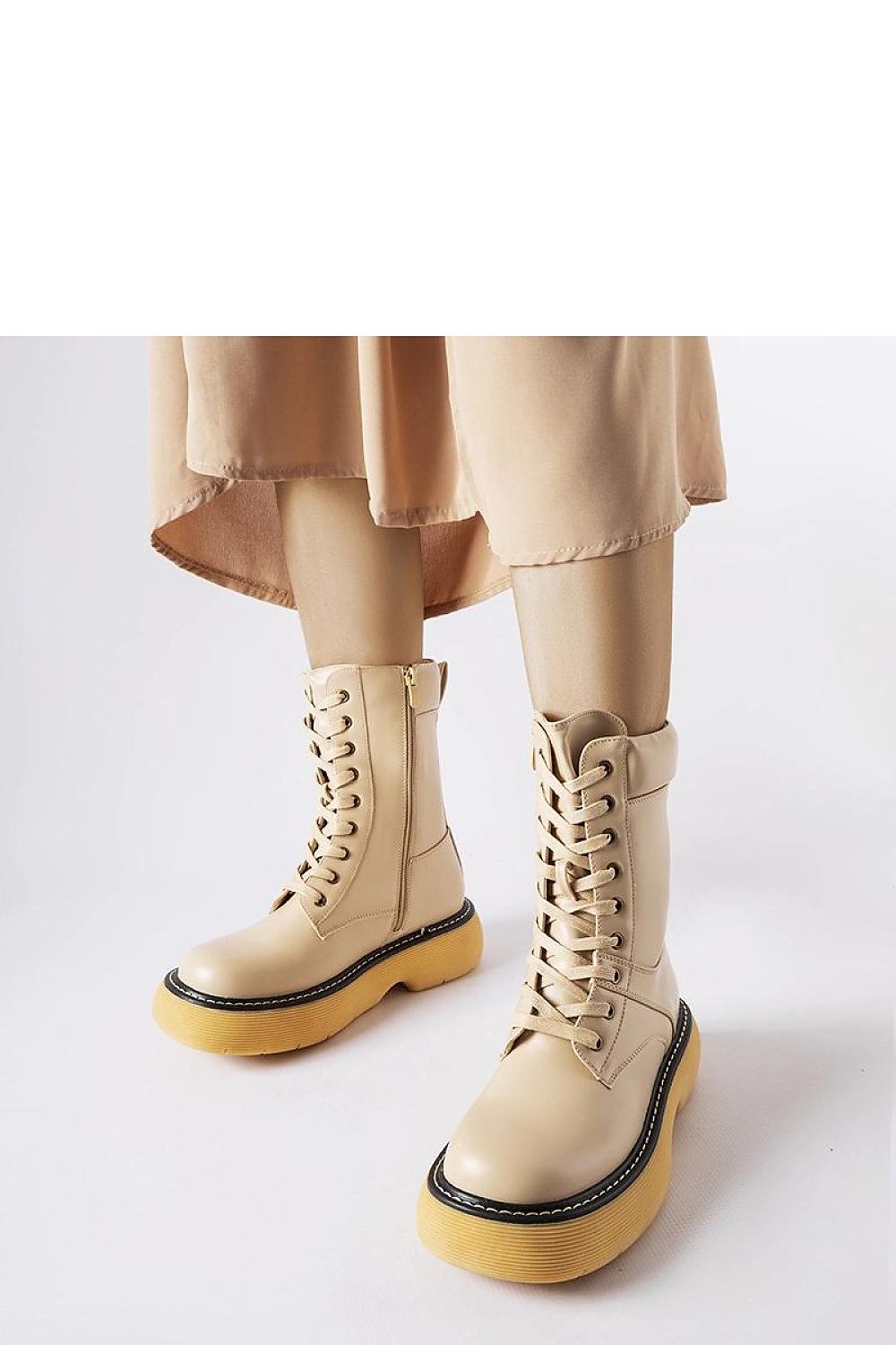  Trapper shoes model 205867 Solea 