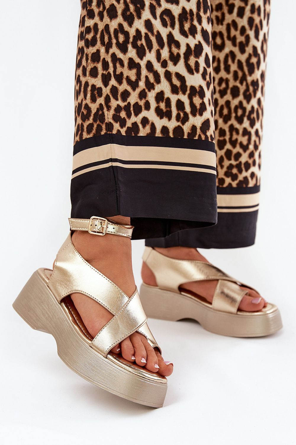  Sandals model 209889 Step in style 