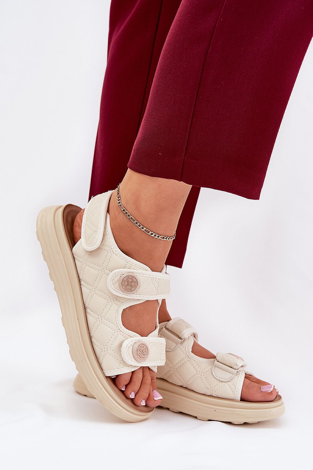  Sandals model 209908 Step in style 