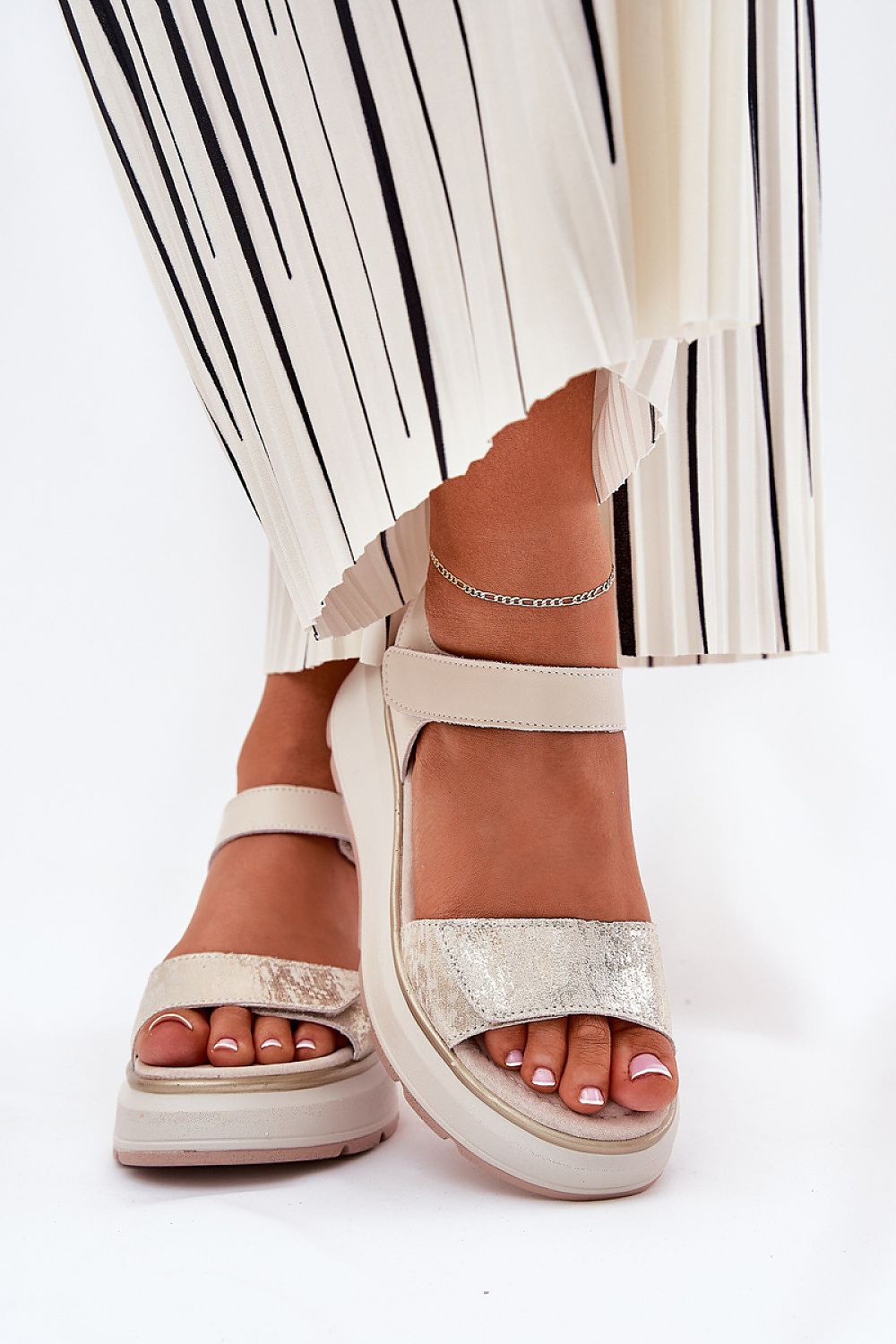  Sandals model 210691 Step in style 