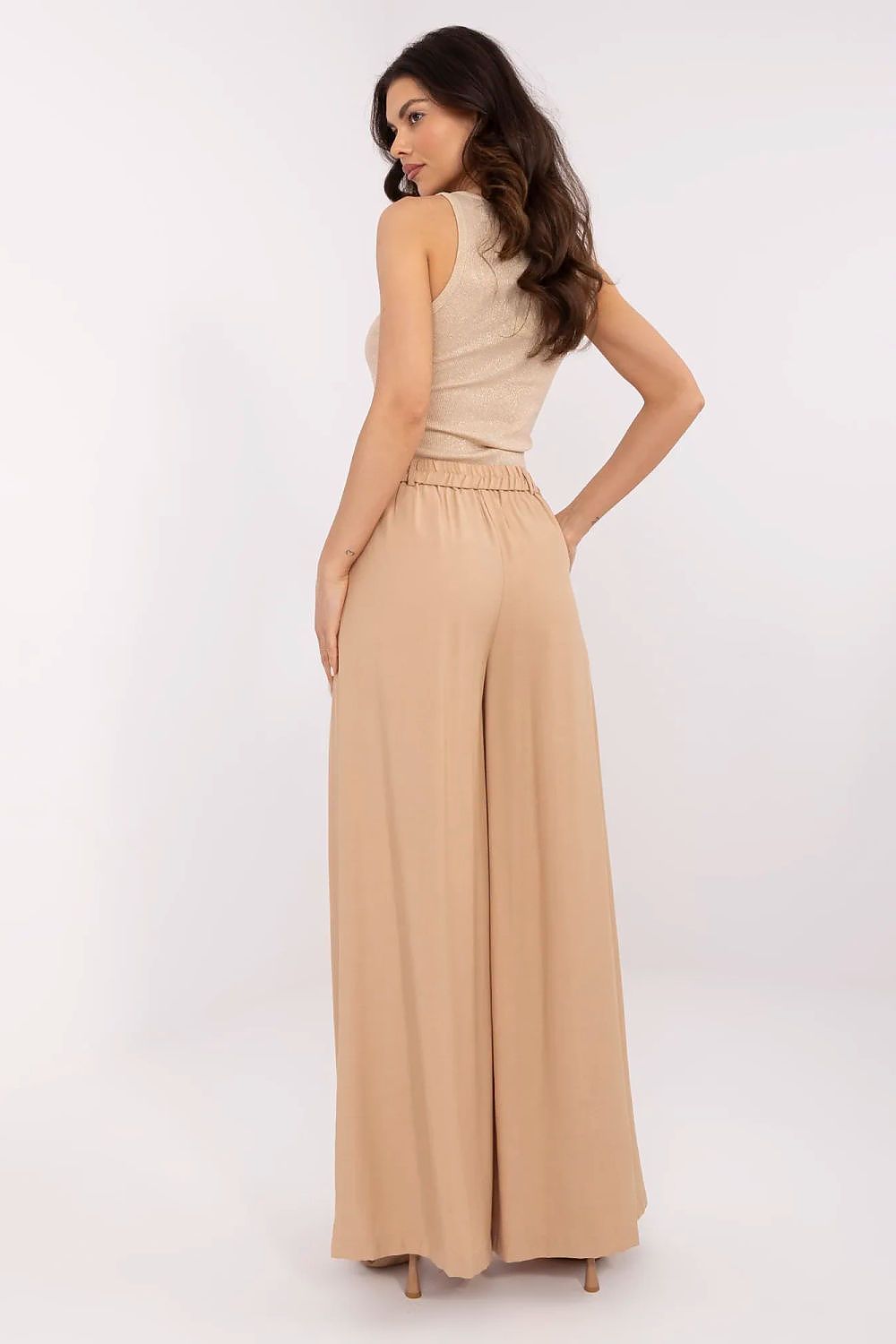  Women trousers model 210869 NM 