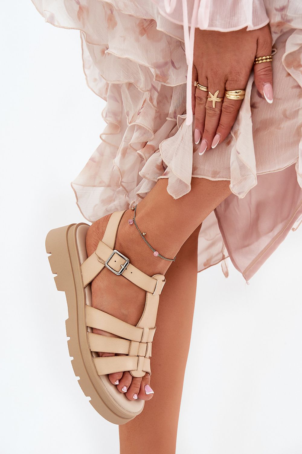  Sandals model 211952 Step in style 