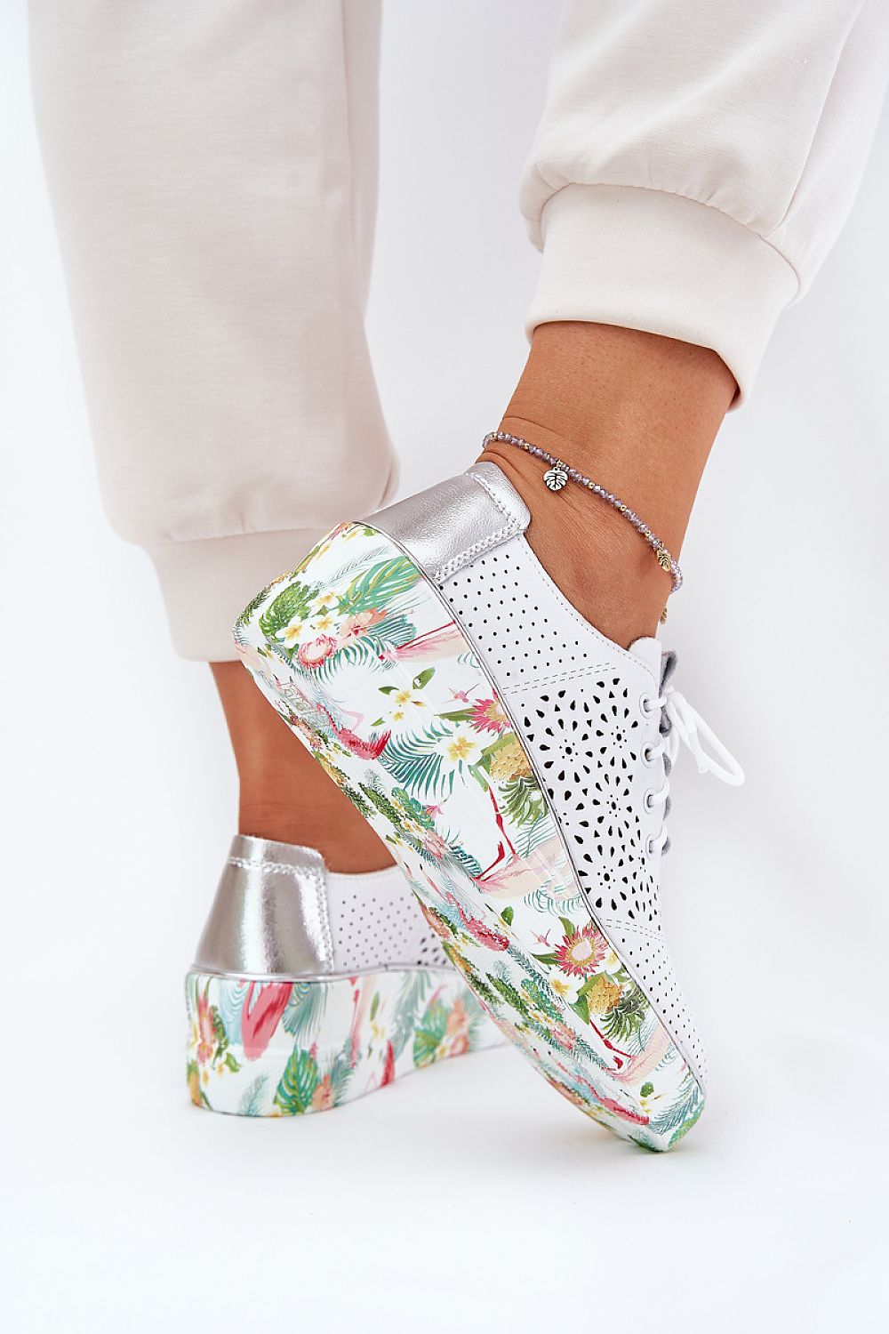  Half shoes model 212564 Step in style 