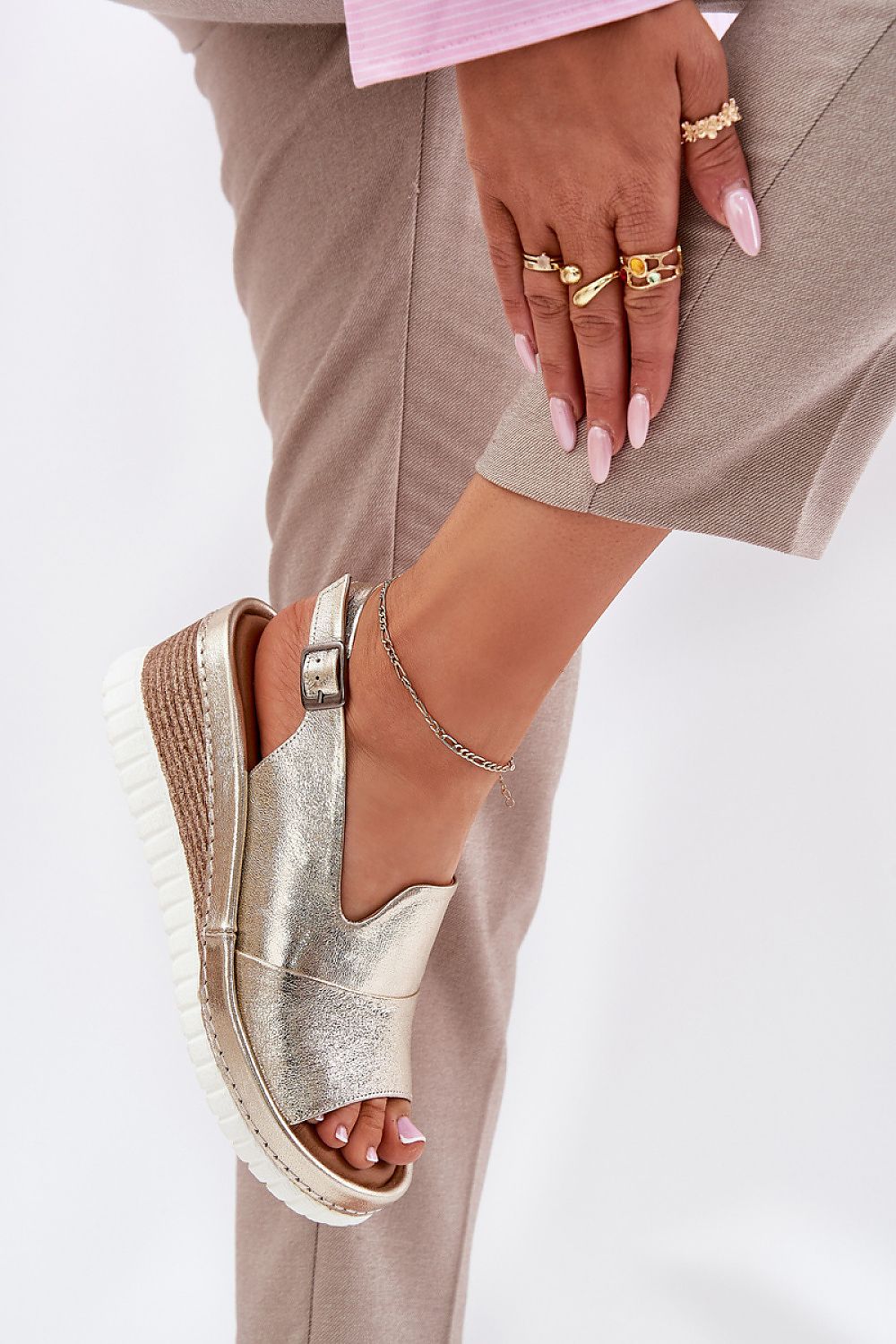  Buskin model 212899 Step in style 