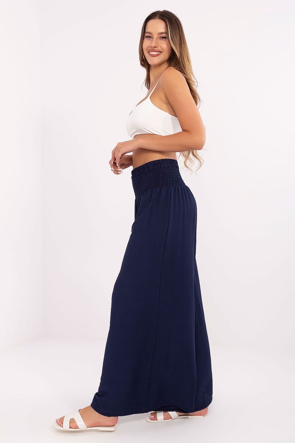  Women trousers model 215786 Italy Moda 