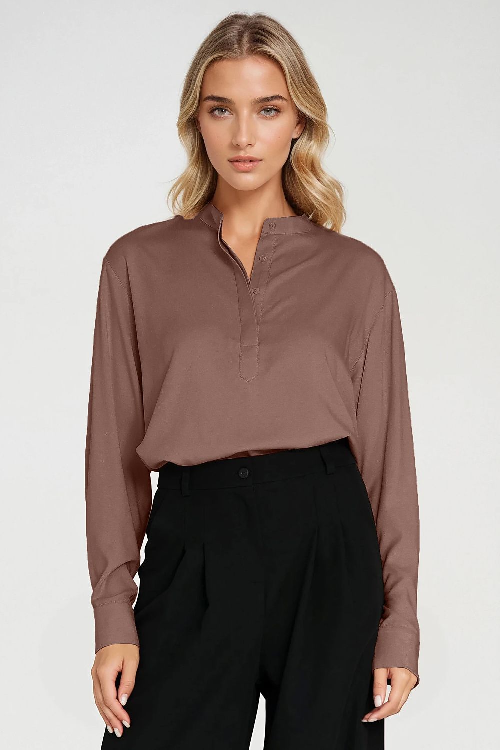  Blouse model 217585 Nife 