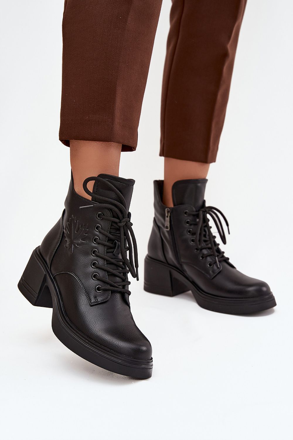  Boots model 219254 Step in style 