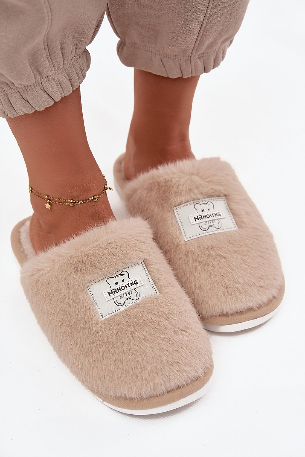  Slippers model 220062 Step in style 