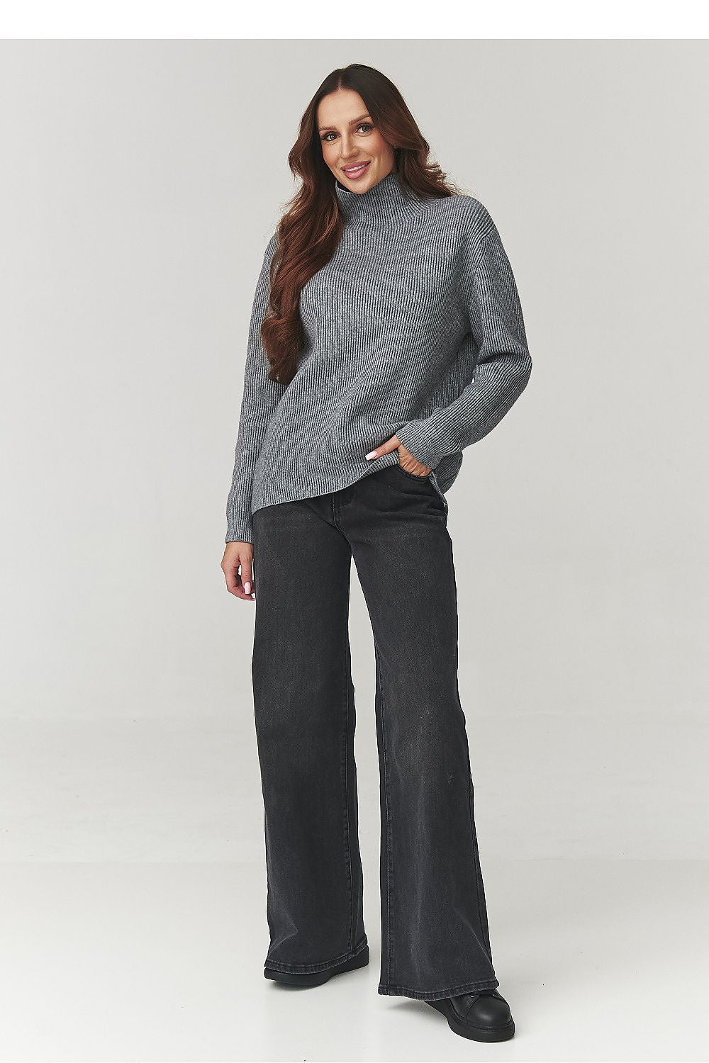  Turtleneck model 220772 Makadamia 