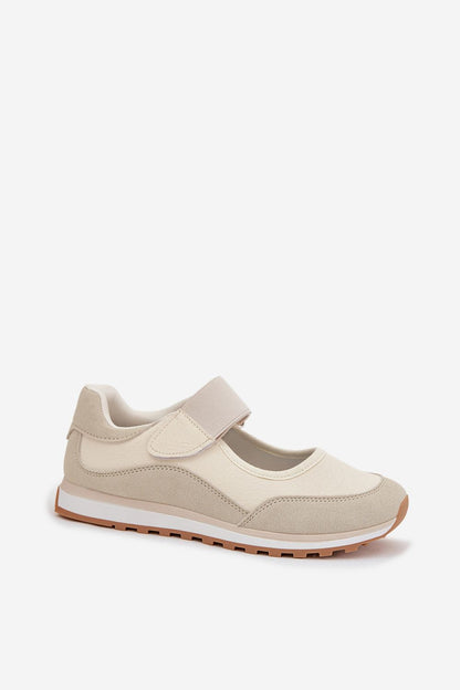  Half shoes model 225100 Step in style 