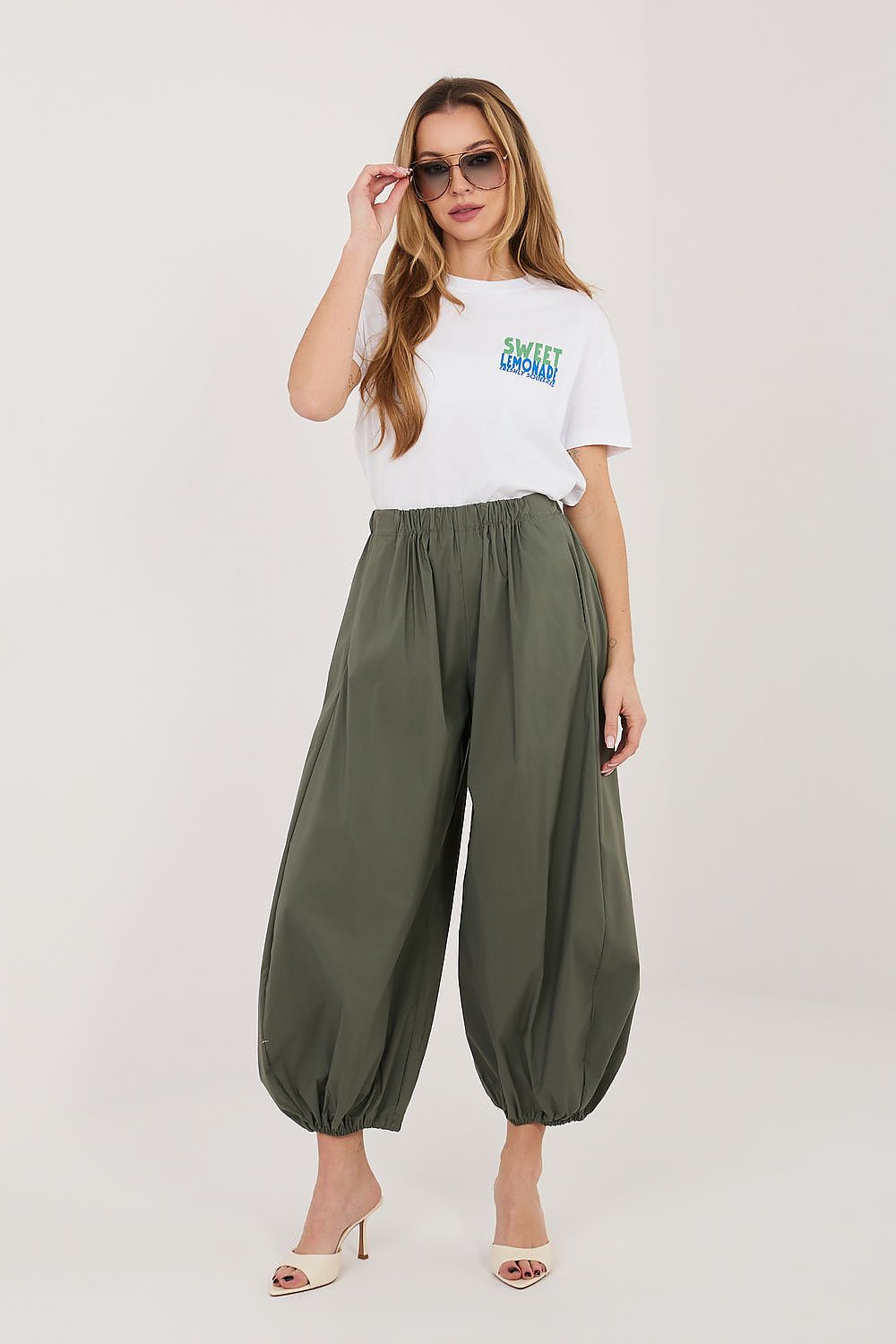  Women trousers model 225856 Rue Paris 