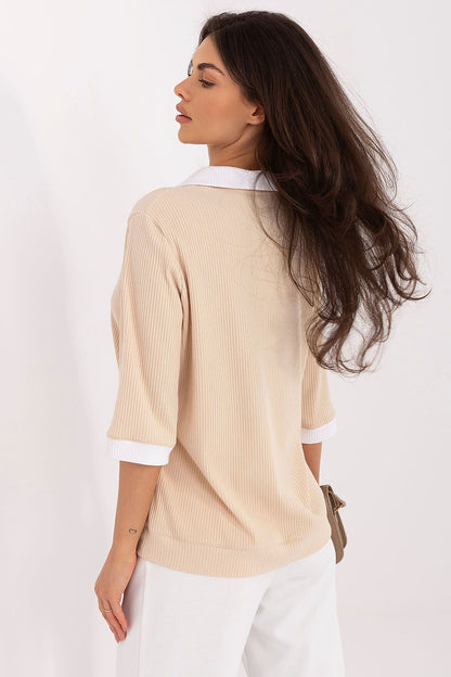  Blouse model 227322 Lakerta 