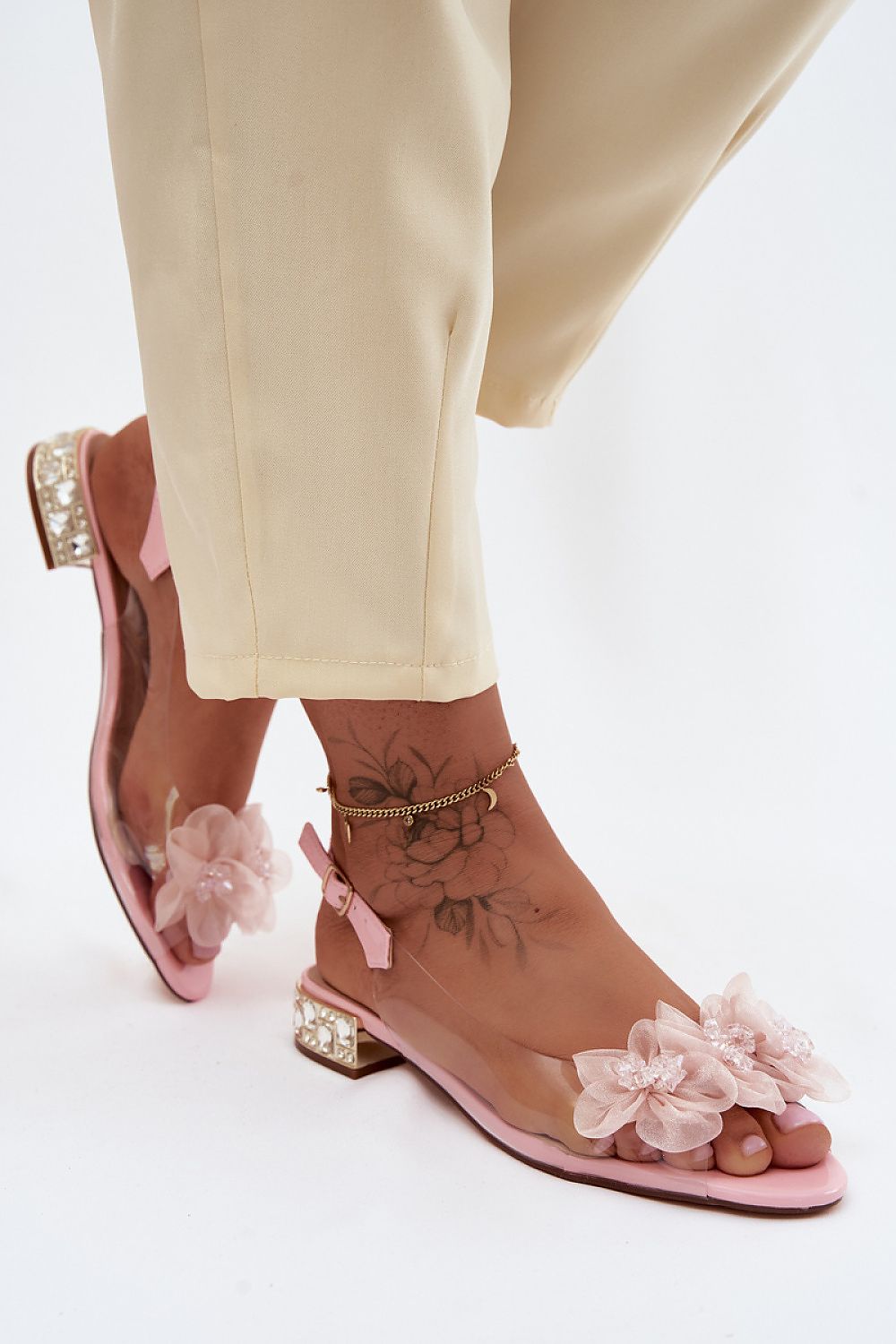  Sandals model 228128 Step in style 