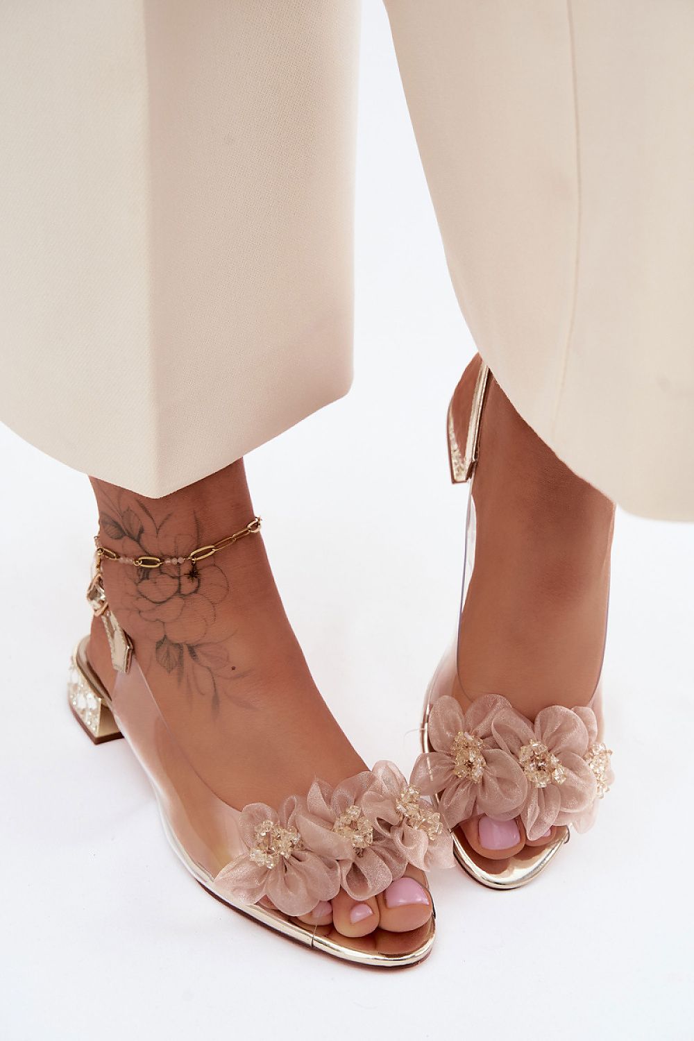  Sandals model 228129 Step in style 