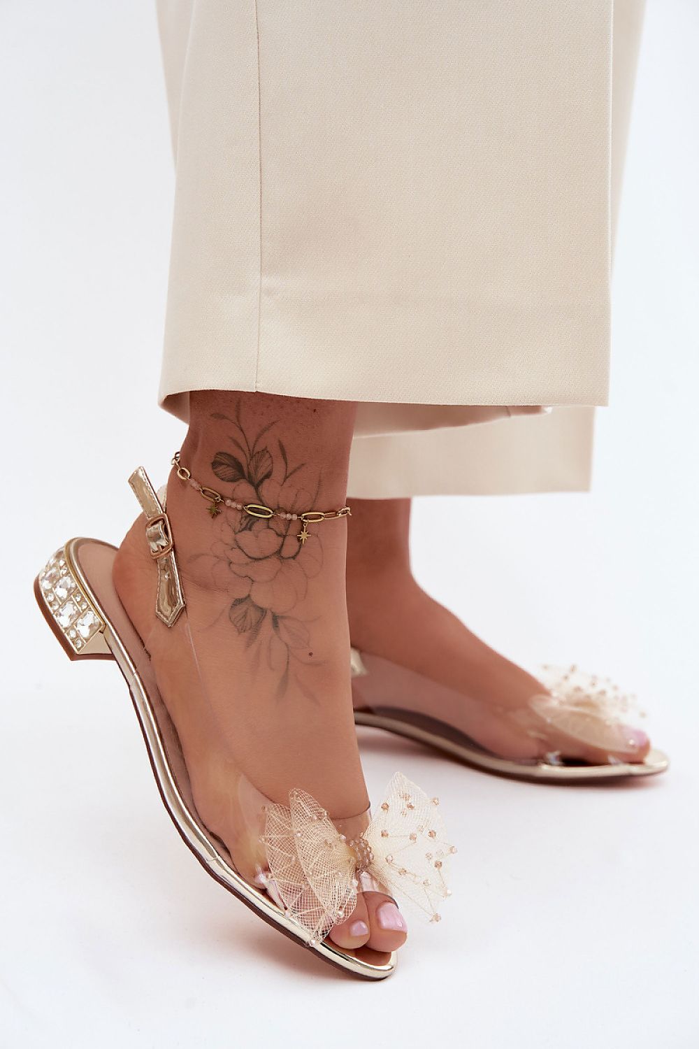  Sandals model 228134 Step in style 