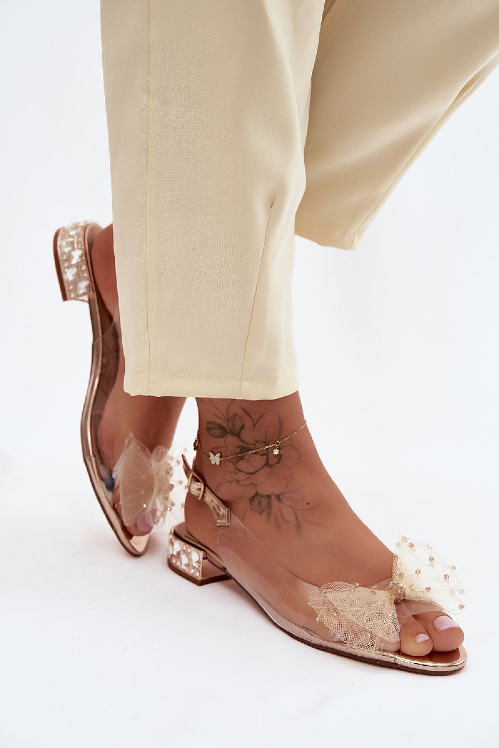  Sandals model 228135 Step in style 
