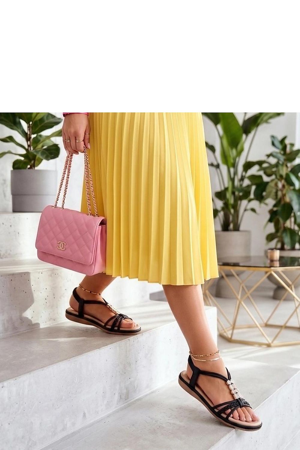  Sandals model 229589 Solea 