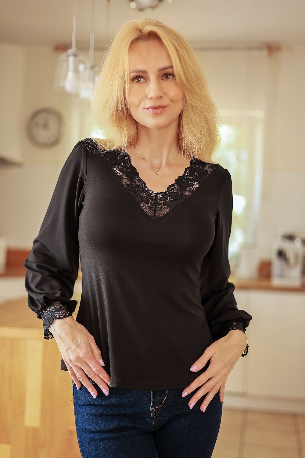  Blouse model 230809 Mirale 
