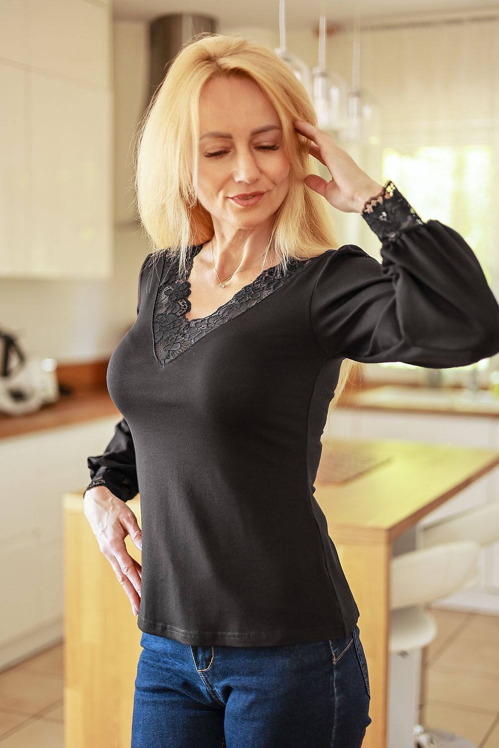  Blouse model 230809 Mirale 