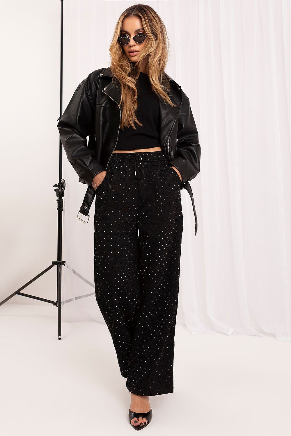  Tracksuit trousers model 230885 Italy Moda 
