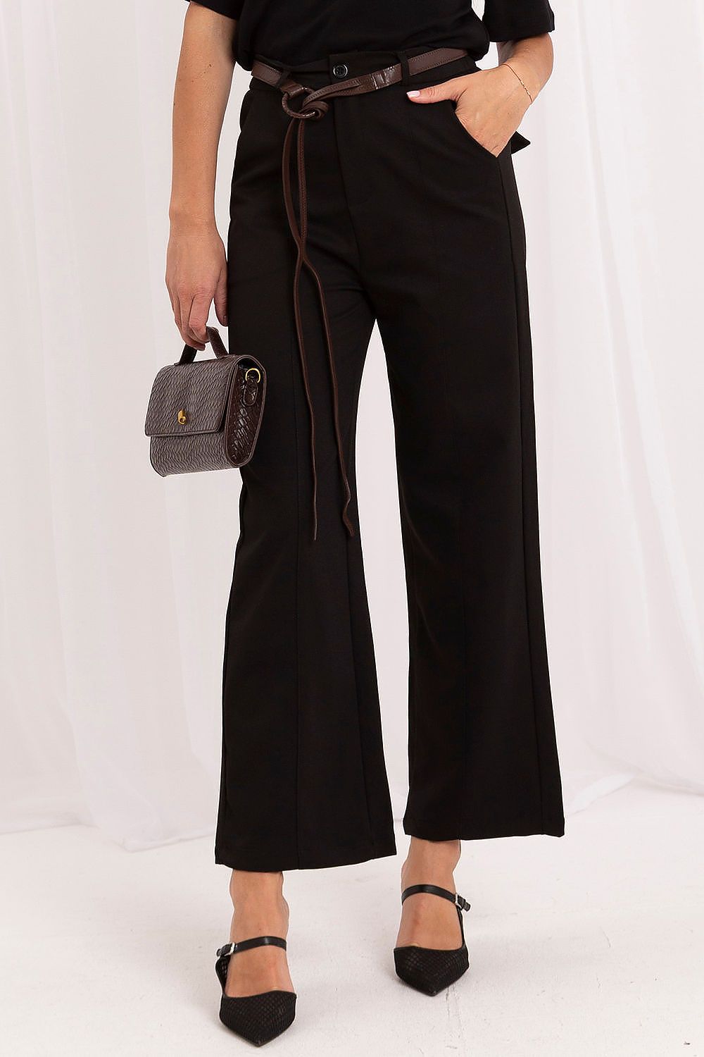  Women trousers model 230891 Italy Moda 