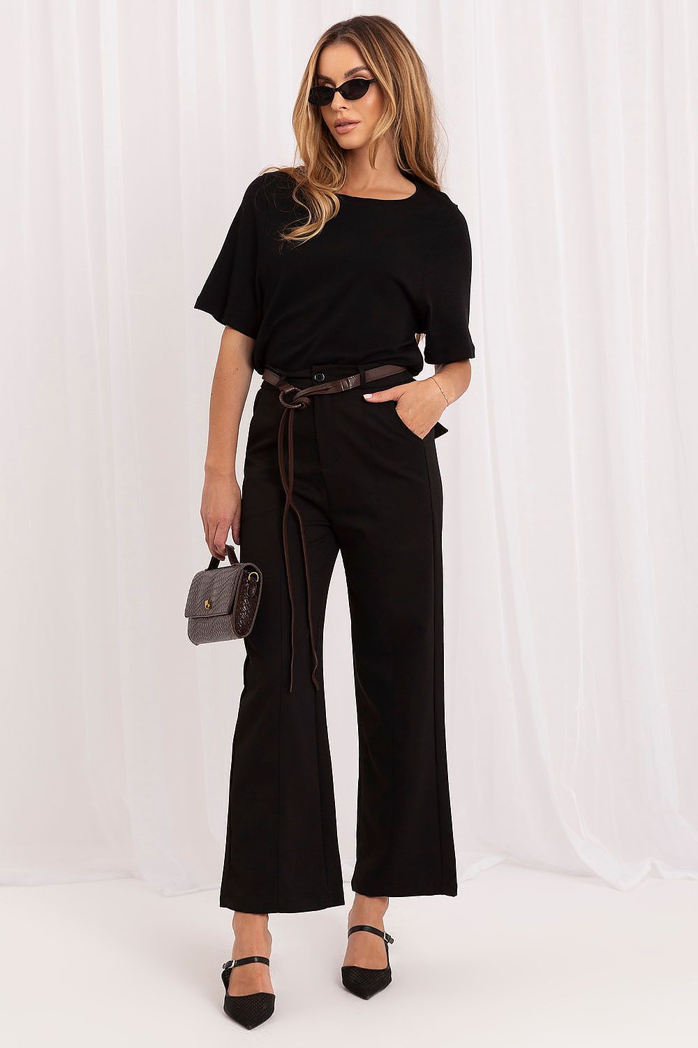  Women trousers model 230891 Italy Moda 