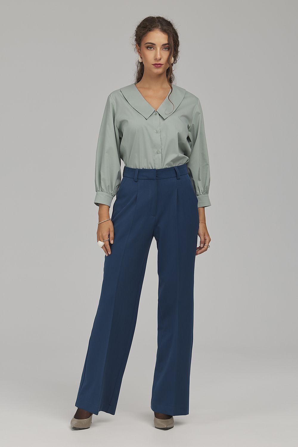  Women trousers model 231662 Nife 