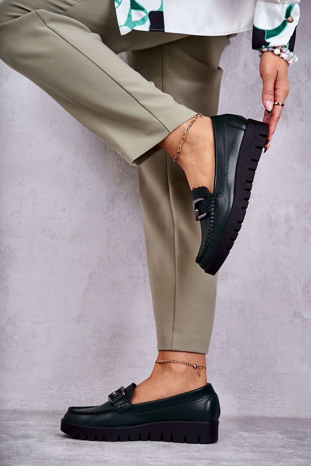  Low Shoes model 175925 Step in style 