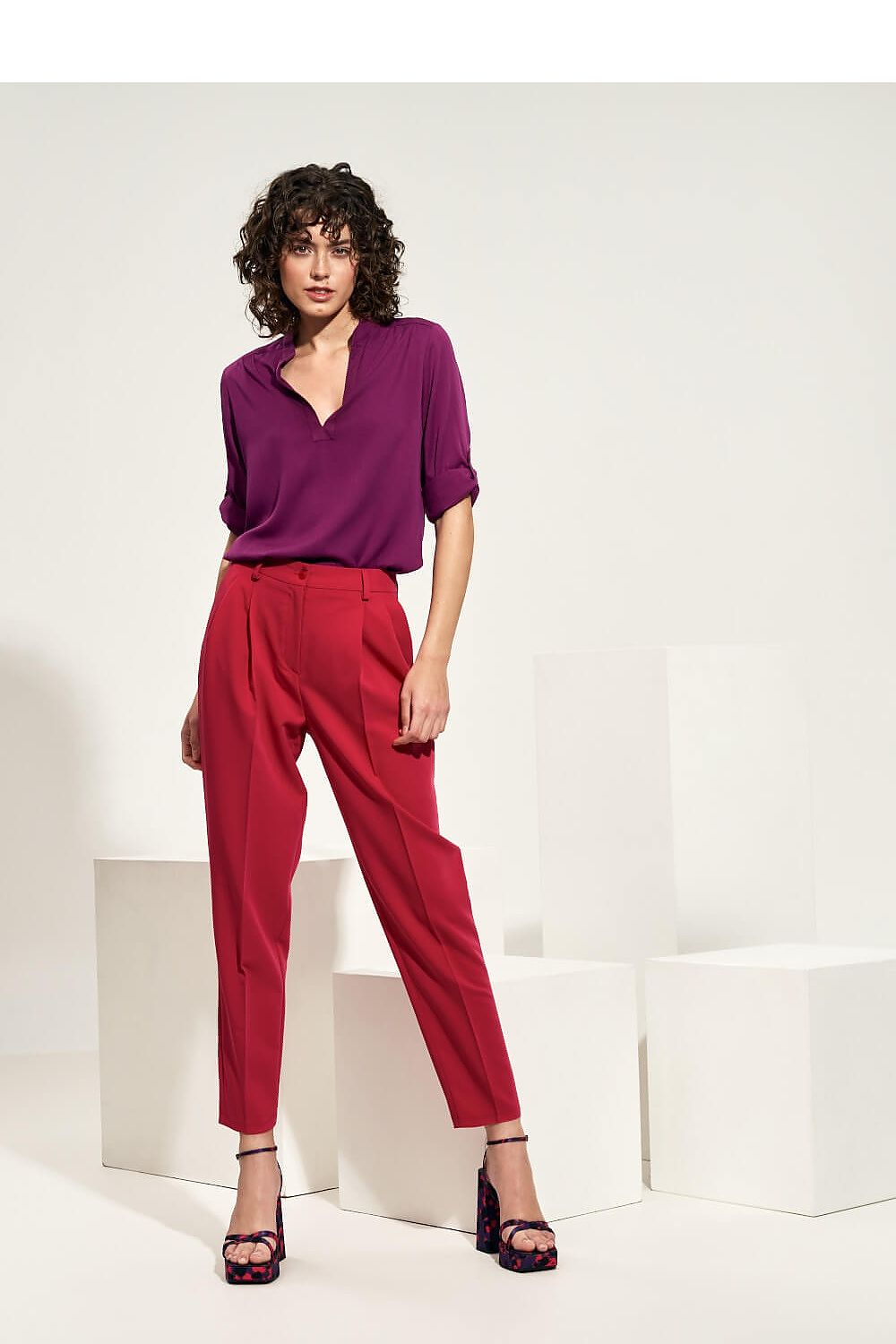  Women trousers model 178003 Nife 