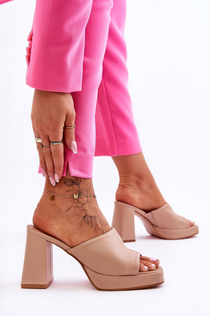  Flip-flops model 181070 Step in style 