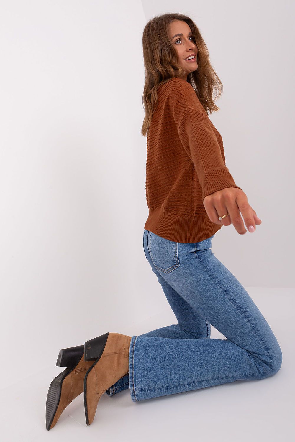  Jumper model 186569 AT 
