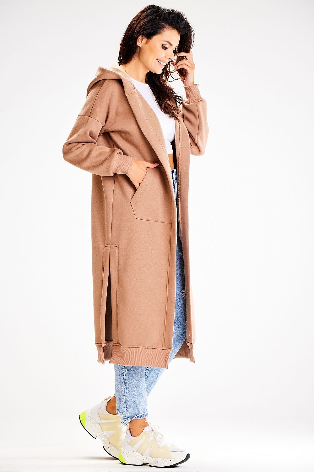  Sweatshirt model 187128 awama 