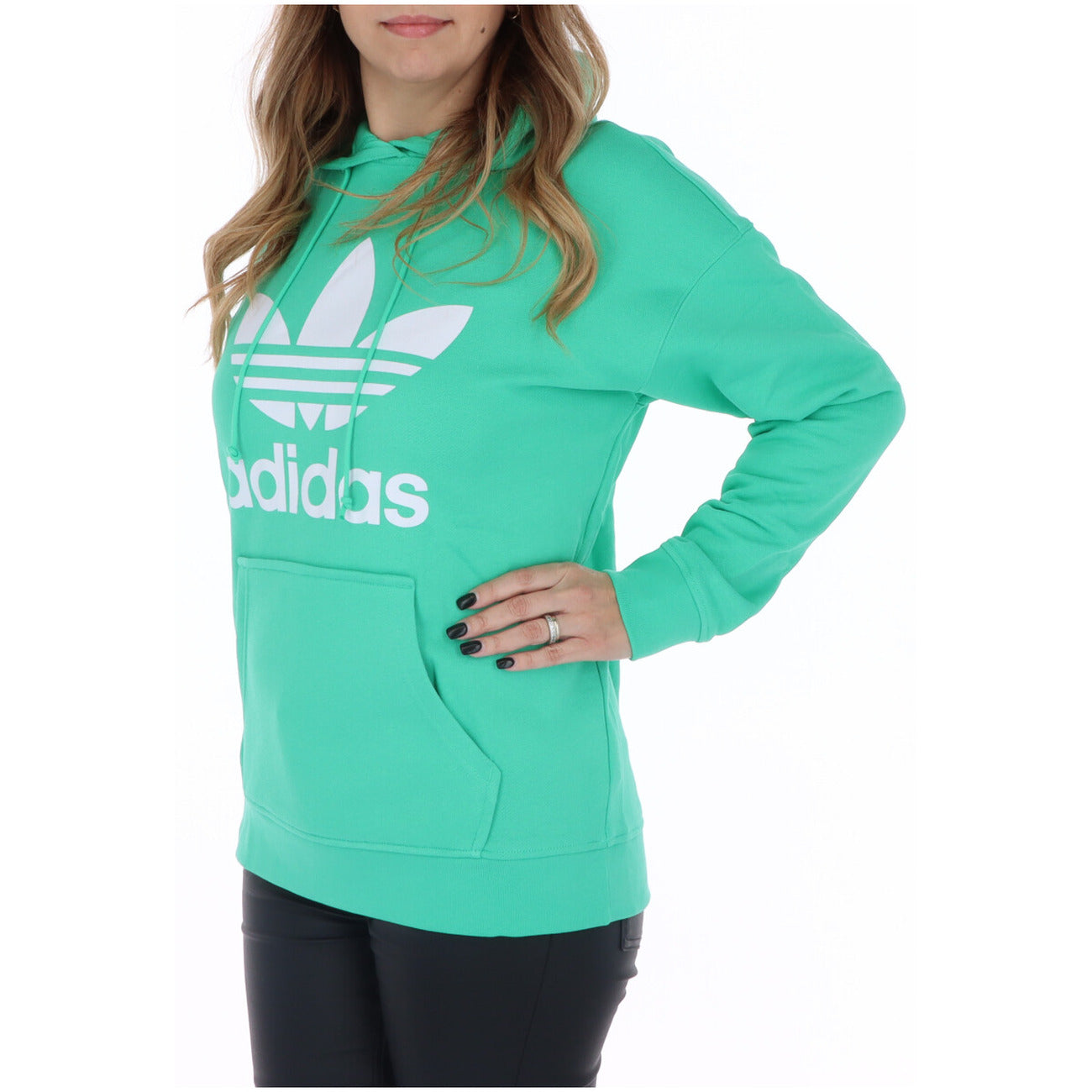 Adidas Dressipluus Naine